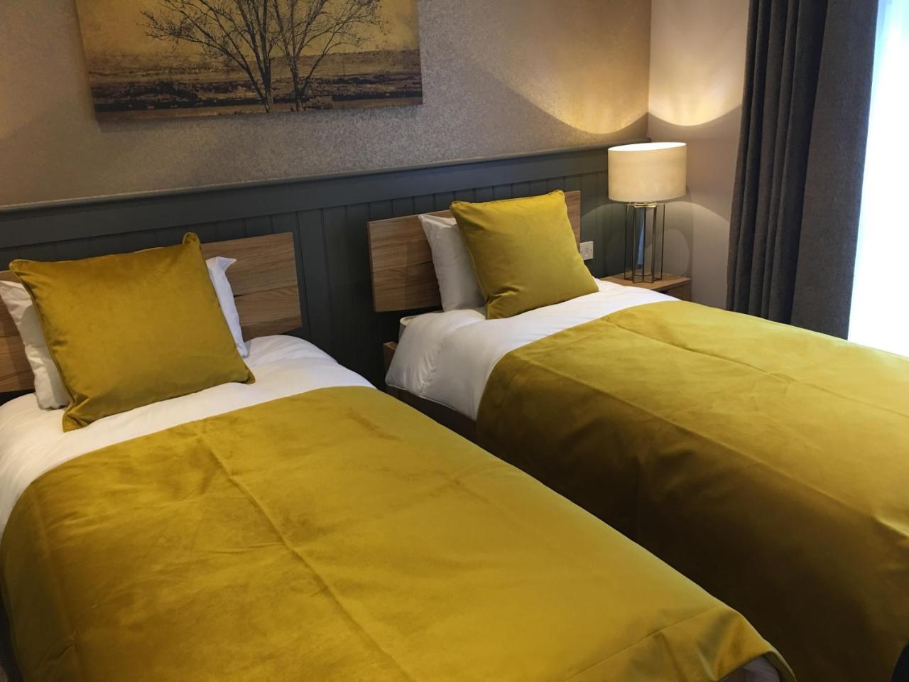 The Tower Arms Hotel Iver Zewnętrze zdjęcie